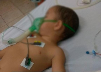 Mesmo com liminar, Estado nega vaga de UTI para crian�a de Ju�na; Promotor Lamenta